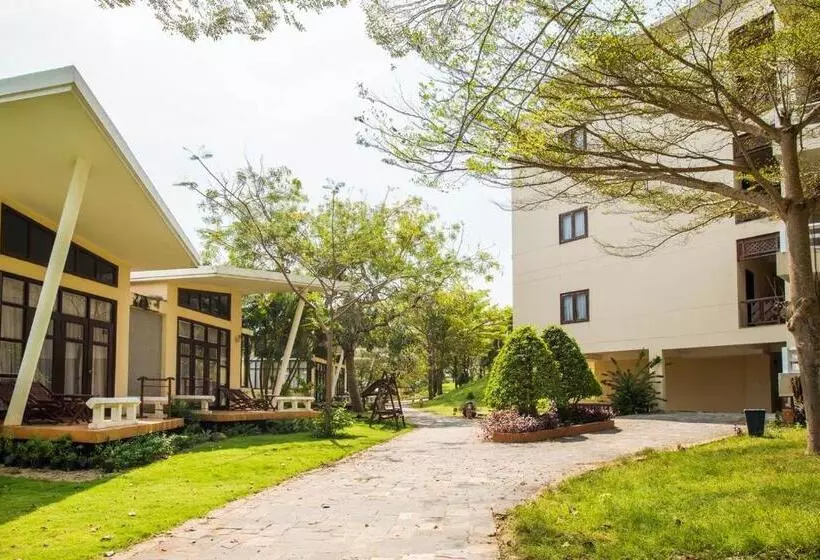 Lazi Beach Resort
