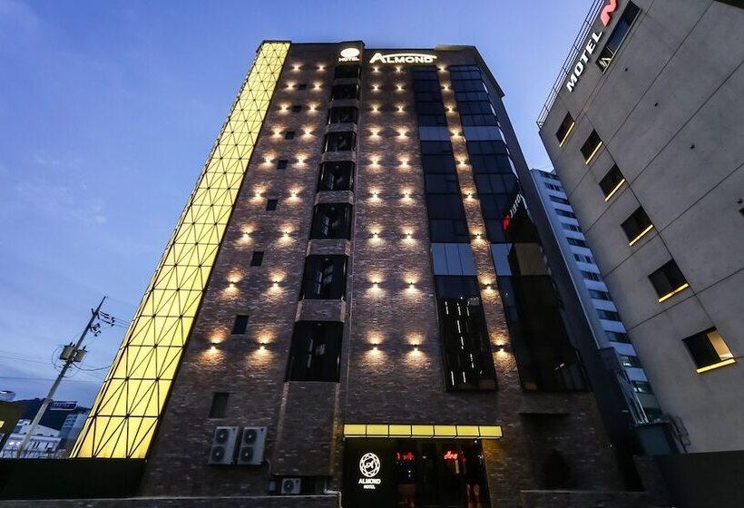 Motel Changwon Jinhae Almond