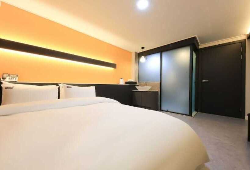 Motel Jincheon 2s