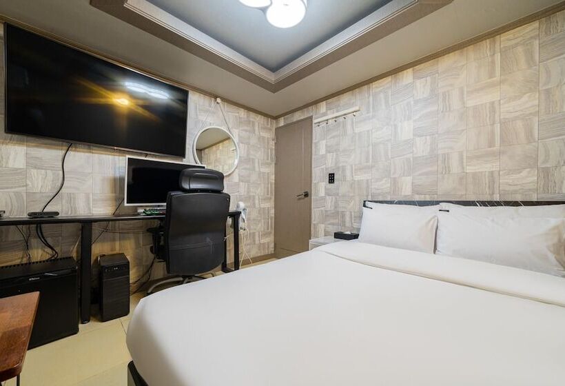 Мотель Sangbong Grand Gem