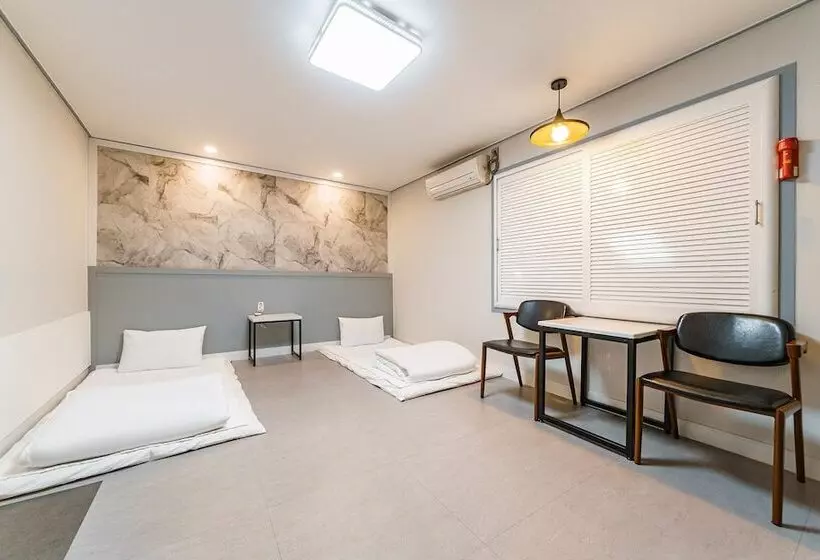 モーテル Sokcho Winus
