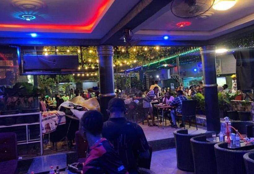 1759 Empire Lounge And Hotels