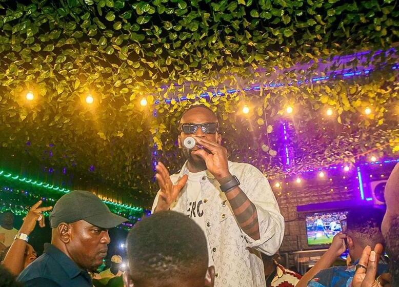 1759 Empire Lounge And Hotels