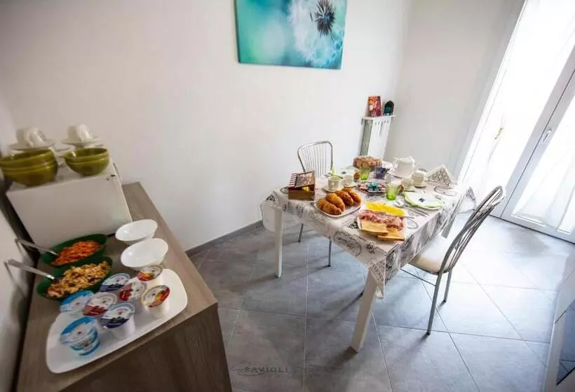 Art & Books Bed And Breakfast