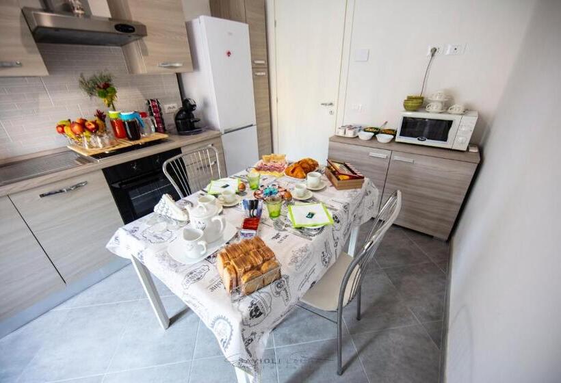 Art & Books Bed And Breakfast