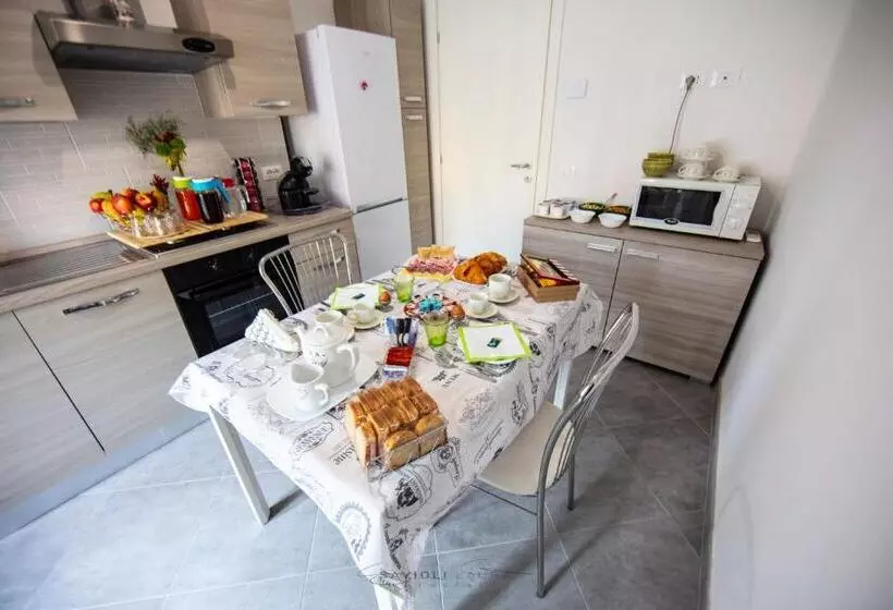 Art & Books Bed And Breakfast