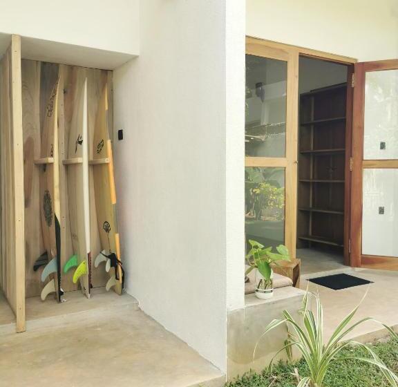 مبيت وإفطار Back Yard Madiha Restaurant And Rooms