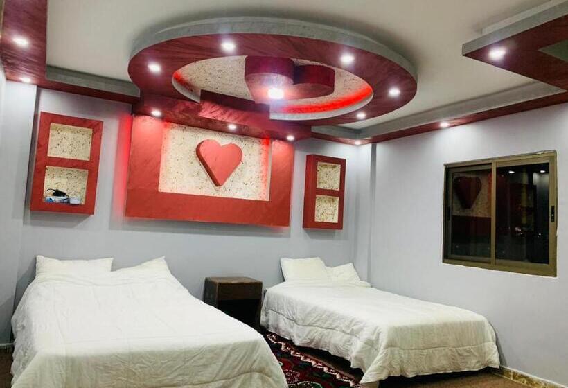 تختخواب و صبحانه Bedouin Experient House