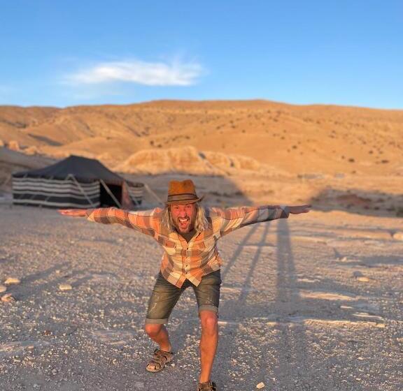 تختخواب و صبحانه Bedouin Experient House