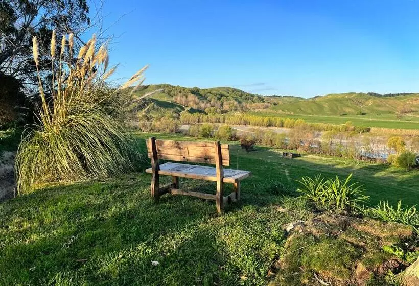 ベッドアンドブレックファースト Te Awa Mata O  Tukituki