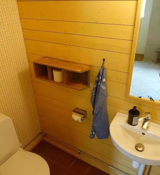 Hotelli Attic Apartment On Countryside