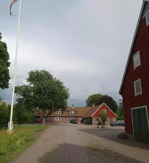 Hotelli Attic Apartment On Countryside