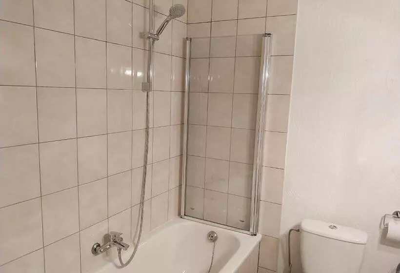 Hotelli Au Cœur Bion