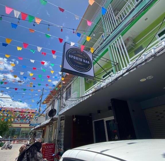 호텔 Hua Hin Sports Bar & Residence