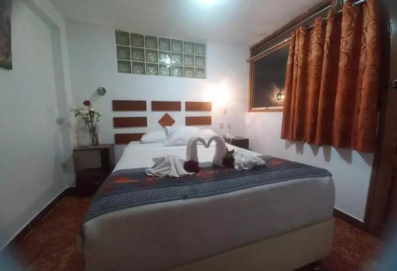 هتل Paqariq Inn