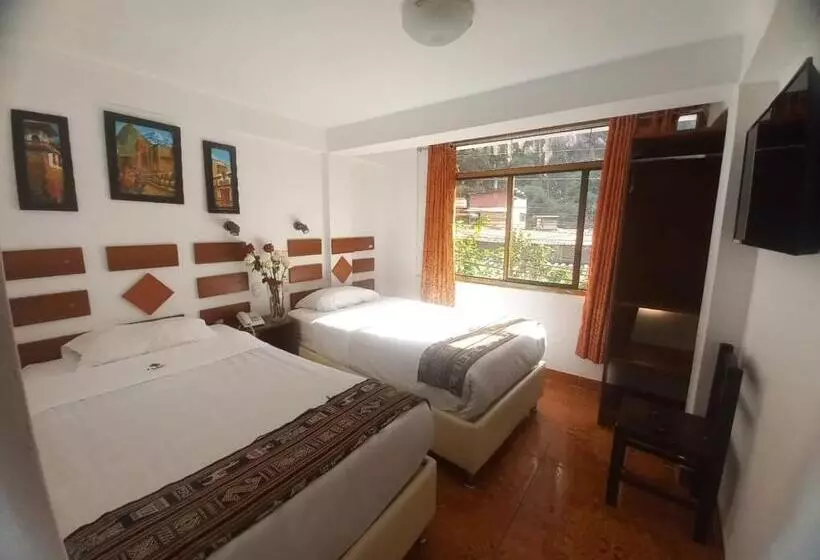 هتل Paqariq Inn