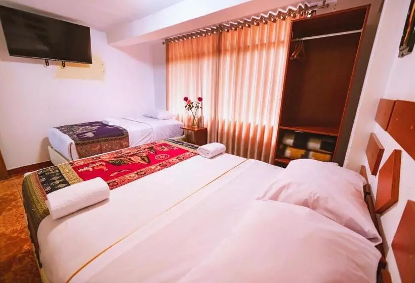 هتل Paqariq Inn