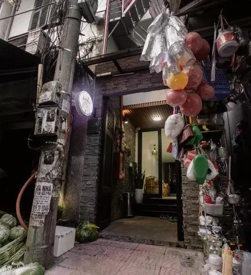 Lanha Hotel   Homestay