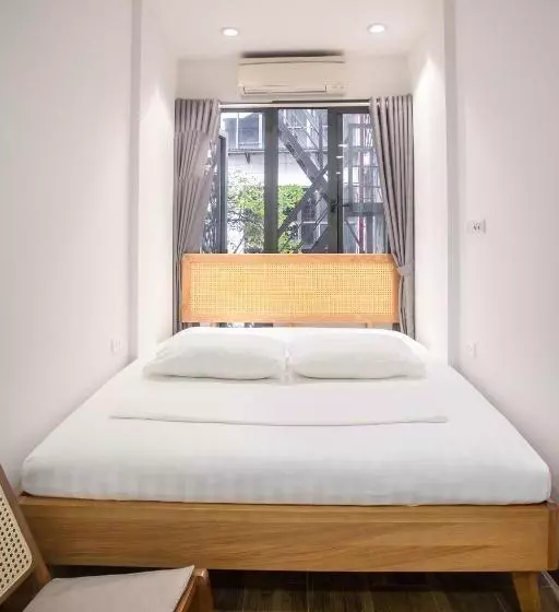 Lanha Hotel   Homestay