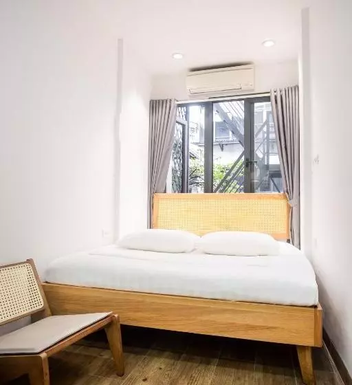 Lanha Hotel   Homestay