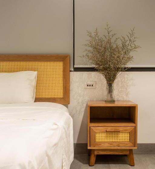 Lanha Hotel   Homestay