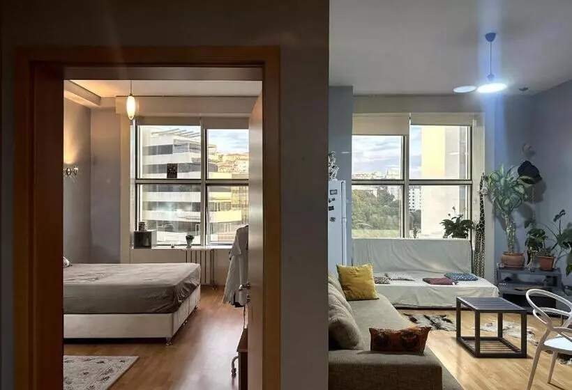 پانسیون Spacious And Airy , 5 Min Walk To Nişantaşı