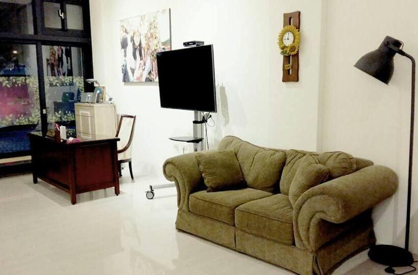 پانسیون Warm Home