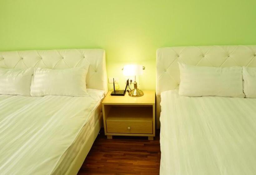 پانسیون Warm Home