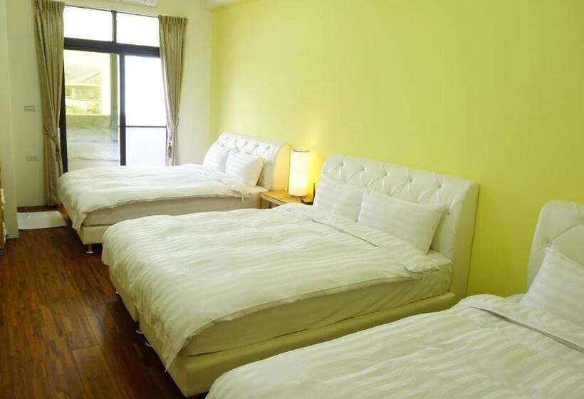 پانسیون Warm Home