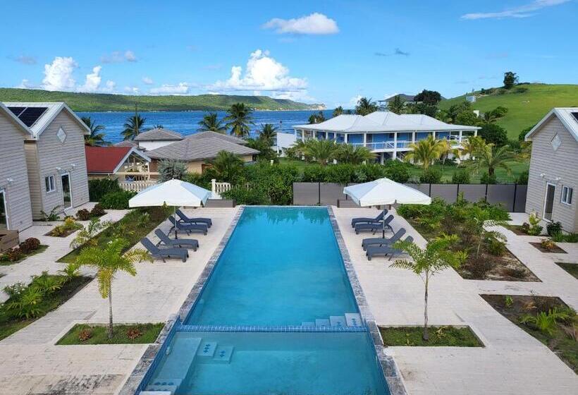 استراحتگاه Crawlbay Suites