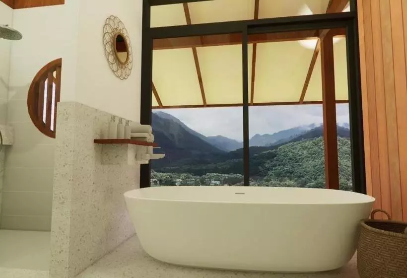 Utopua Resort ยูโทปัวว์ รีสอร์ท