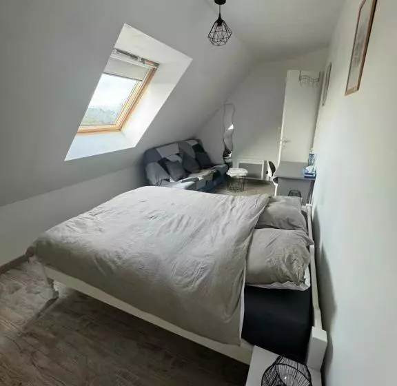 Aamiaismajoitus (B&B) Chambre Chez Thomas