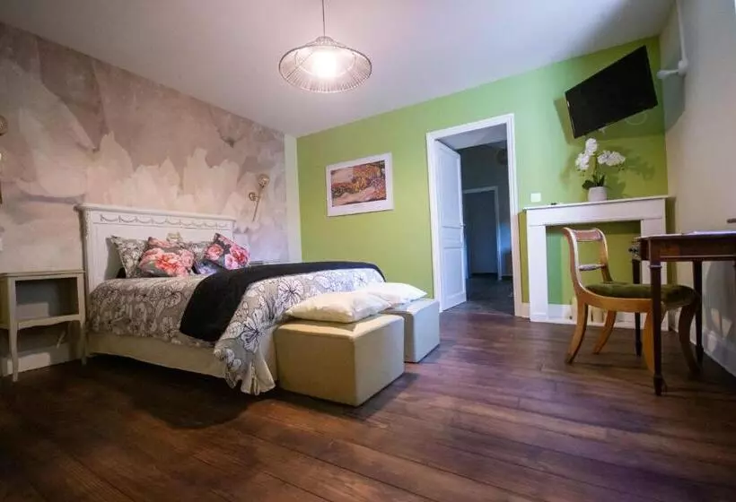 Aamiaismajoitus (B&B) Mas Des 2 Paons