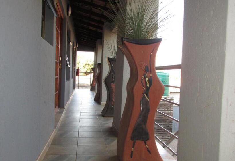 Aamiaismajoitus (B&B) Mokopane At Kioma Guest House