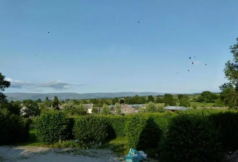 ベッドアンドブレックファースト The Great Hall