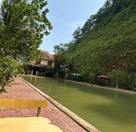 تختخواب و صبحانه Wind S House Ha Giang