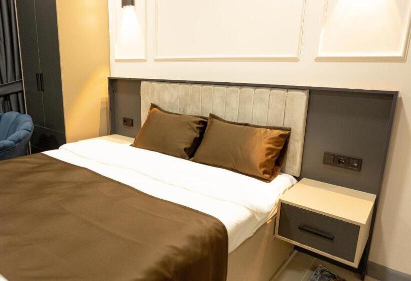 City Night Suites & Hotels