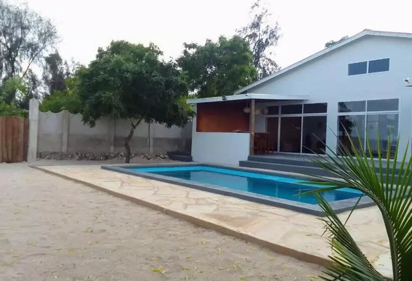 Hotelli Matumaini Guest House