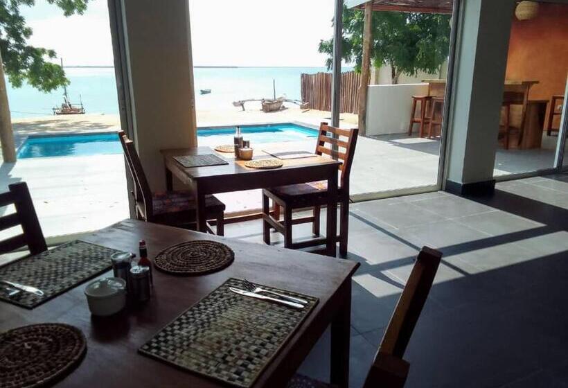 בית מלון כפרי Matumaini Guest House