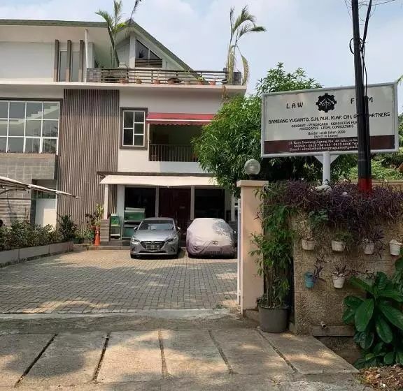 ホテル Oyo 93145 Pondok Alam Syariah