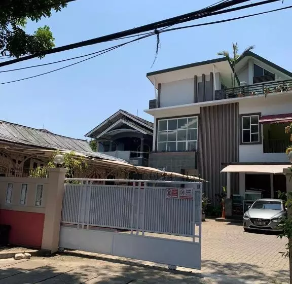 ホテル Oyo 93145 Pondok Alam Syariah