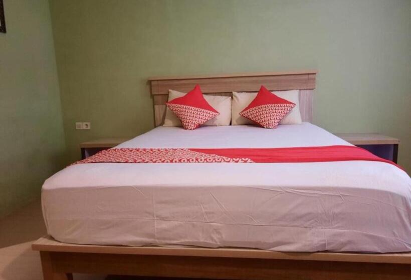 בית מלון כפרי Oyo 93145 Pondok Alam Syariah