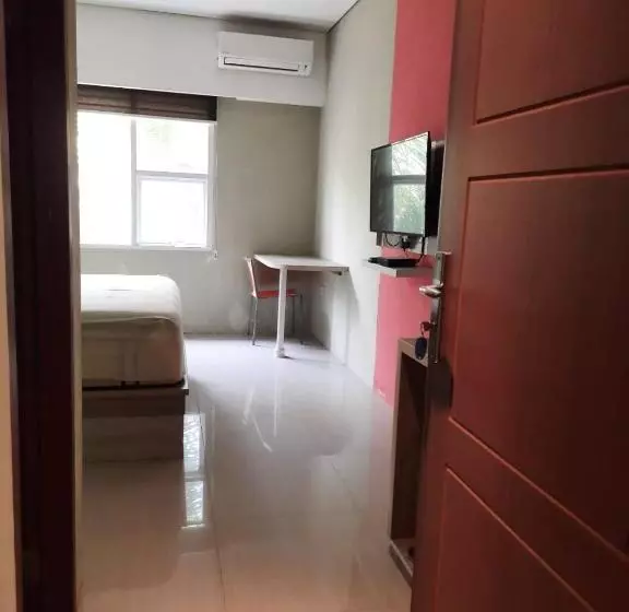 ホテル Oyo 93145 Pondok Alam Syariah