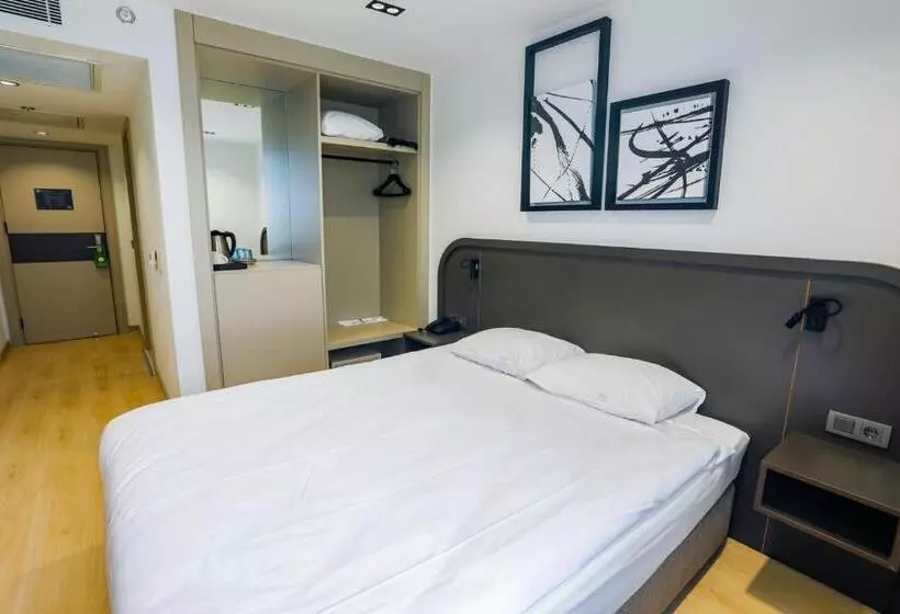 Hotelli Park Demi̇rkapi