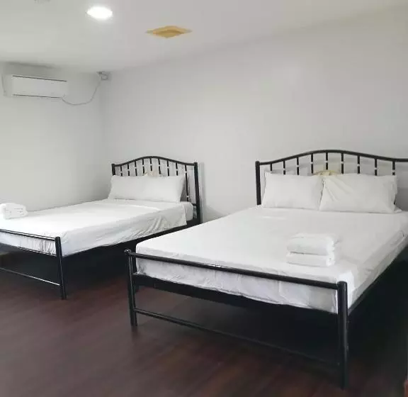 ホテル Playa Alba Beach Front And Resort