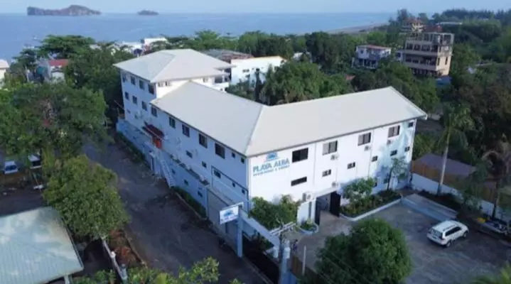 ホテル Playa Alba Beach Front And Resort