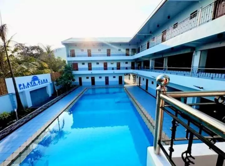 ホテル Playa Alba Beach Front And Resort