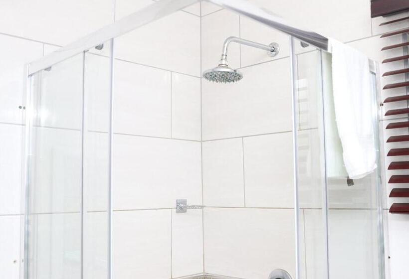 ホテル The Galaxy Forest Lodge