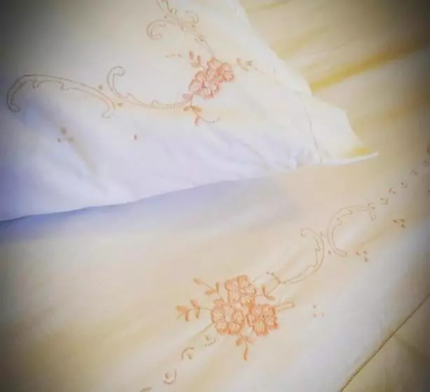 I 3 Falchi Bed & Breakfast