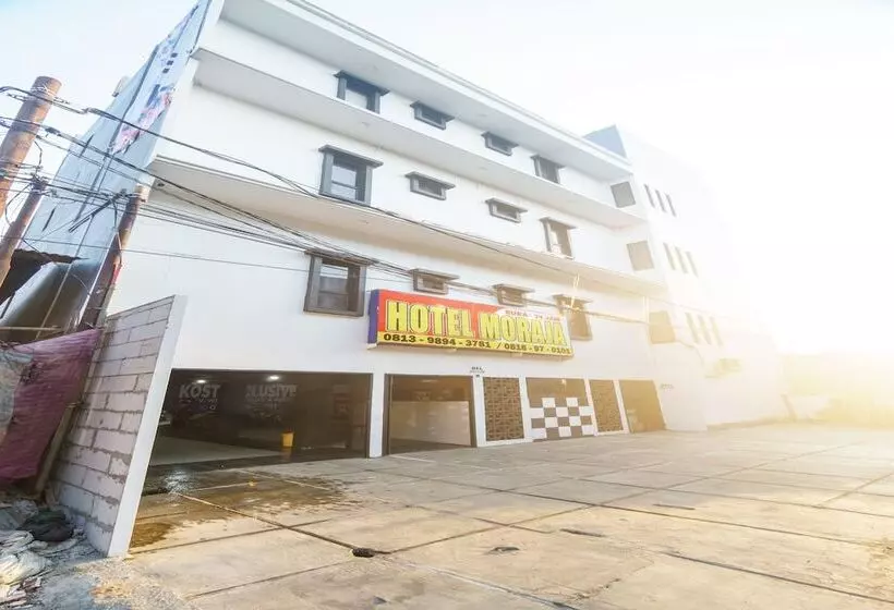 Oyo 93133 Hotel Moraja